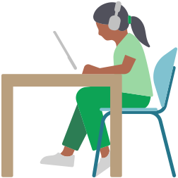 一位女子戴着 AirPods Max，坐在桌前使用 iPad。